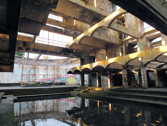 Cardross Main Frame
